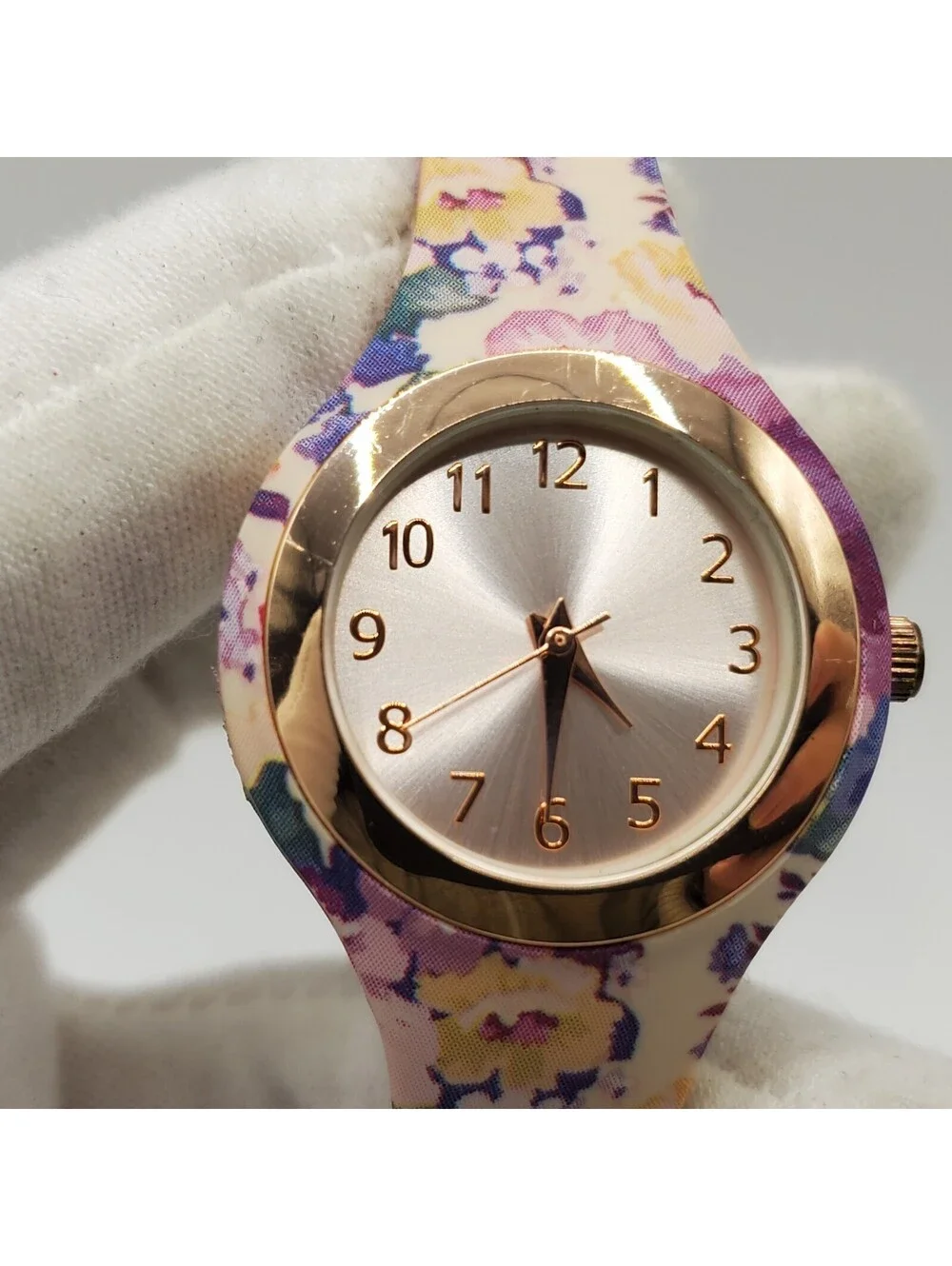 Quartz Flower Style Watch Womens 30mm Rose Gold Tone Bezel New Battery